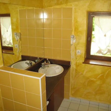 Du Vernay Hotel 3*