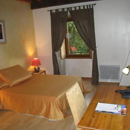 Hotel Du Vernay Charette (Isere)